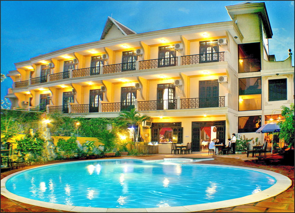 DANAGO Travel