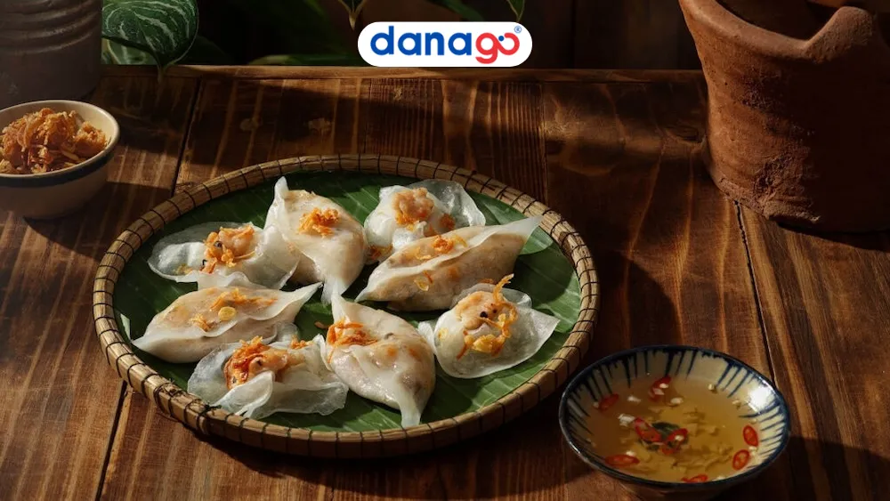 Bánh bèo và bánh vạc là hai món bánh truyền thống nổi tiếng của Hội An